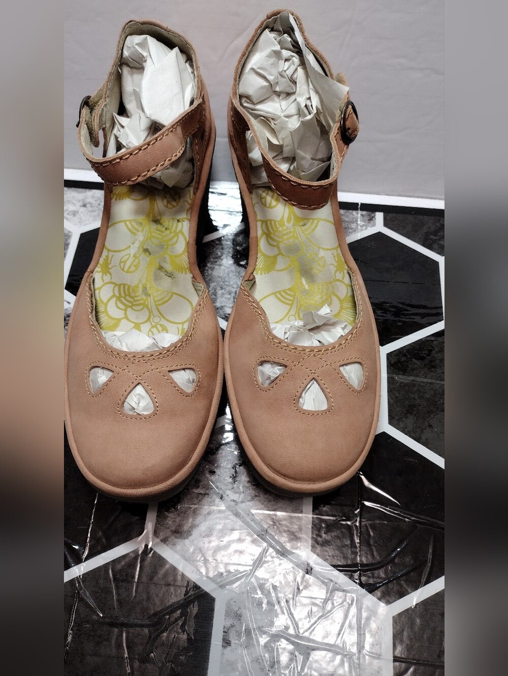 Fly London Mary Jane Wedges Shoes with Cutout Detail Light Pink/Peach Size 40